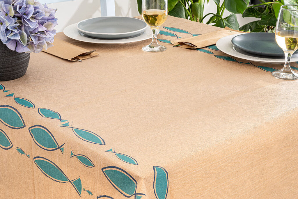 ΧΑΡΤΙΝΑ ΤΡΑΠΕΖΟΜΑΝΤΗΛΑ